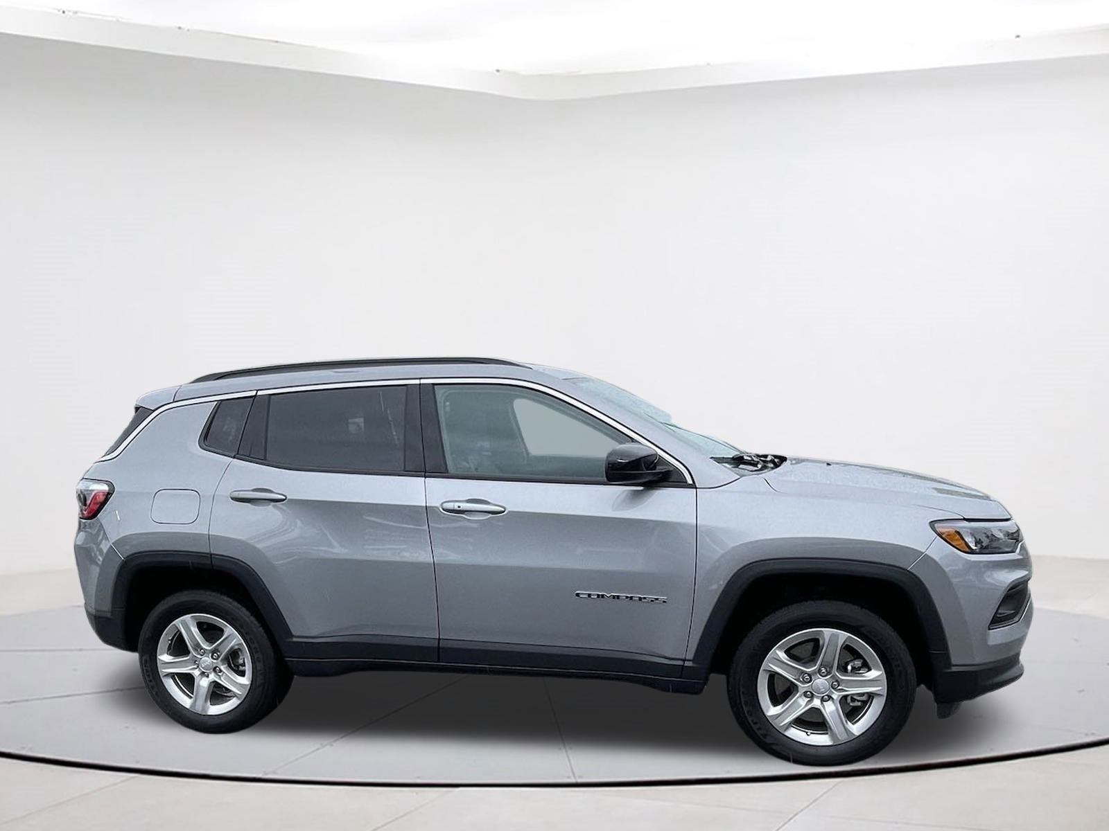 2024 Jeep Compass Base