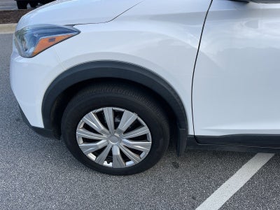 2019 Nissan Kicks S