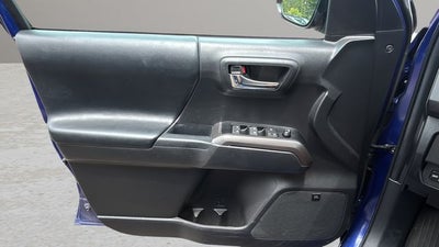 2023 Toyota Tacoma Limited V6