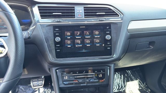 2023 Volkswagen Tiguan 2.0T SE R-Line Black