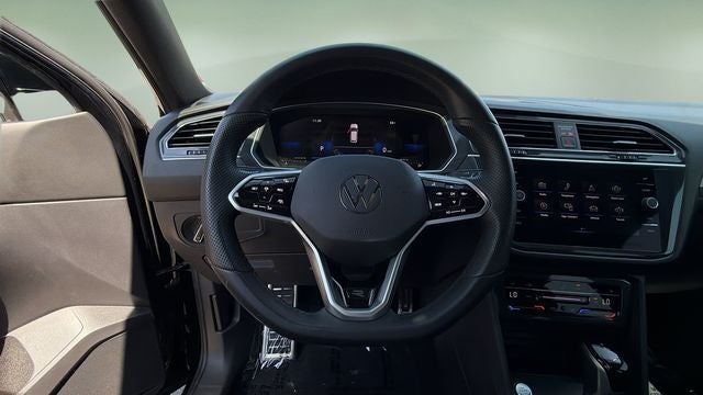 2023 Volkswagen Tiguan 2.0T SE R-Line Black