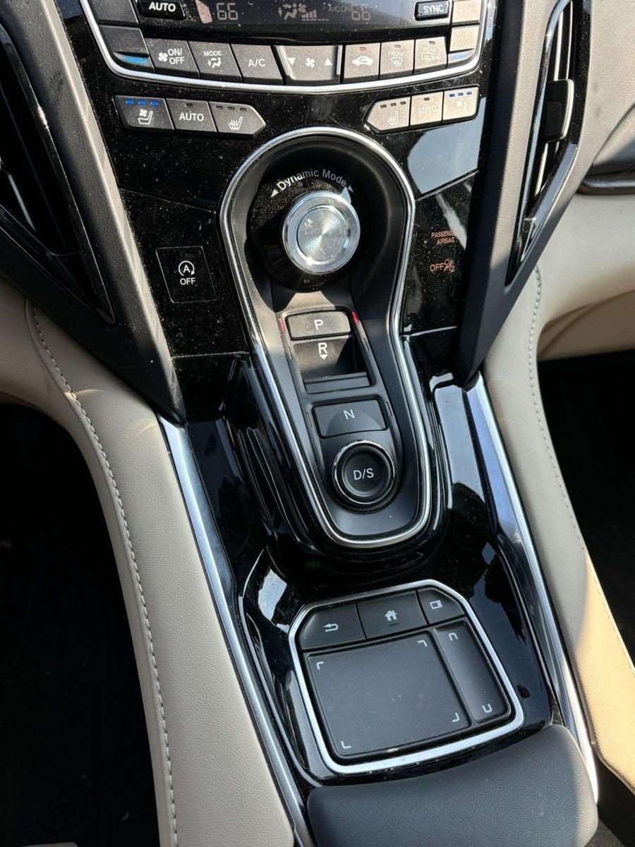2023 Acura RDX w/Advance Package