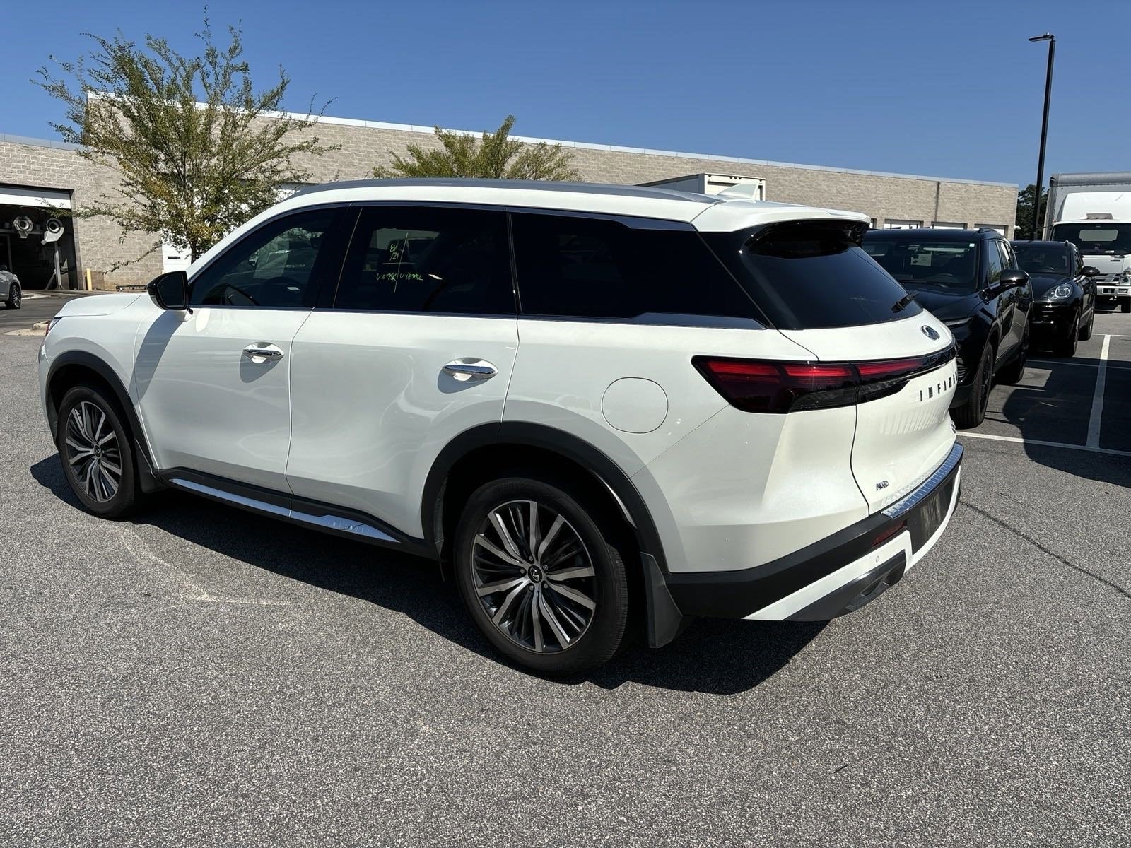 2023 INFINITI QX60 SENSORY