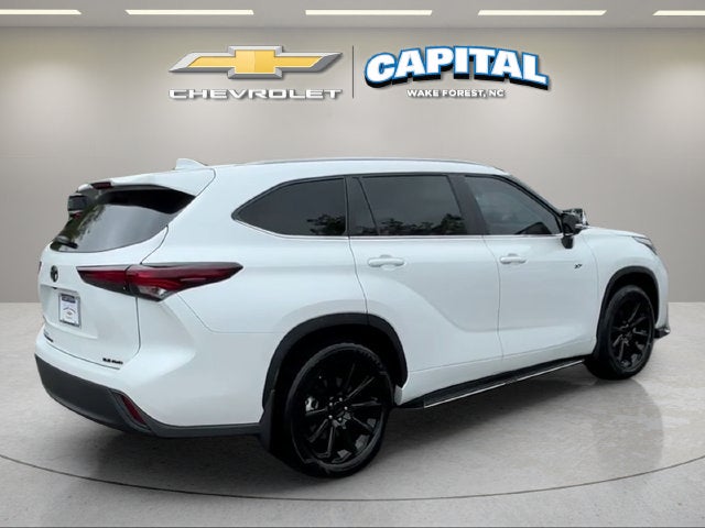 2026 Toyota Highlander XLE