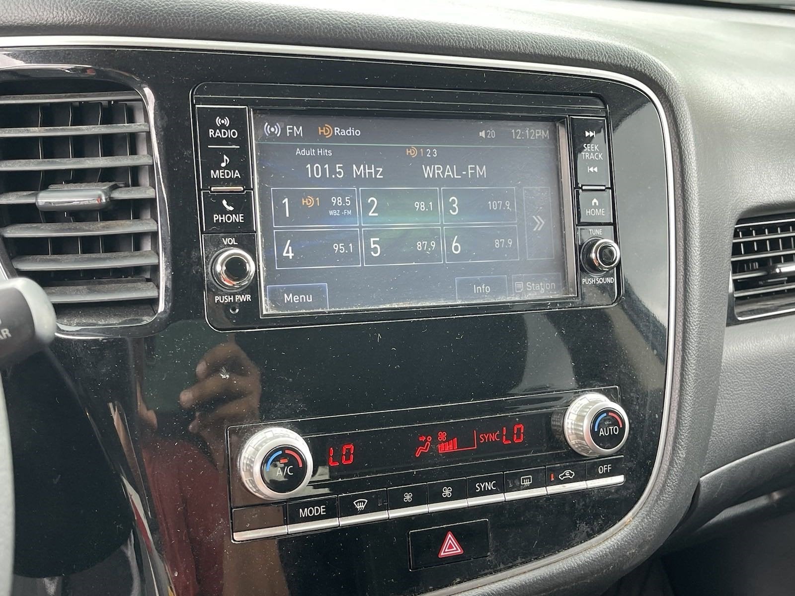 2020 Mitsubishi Outlander ES