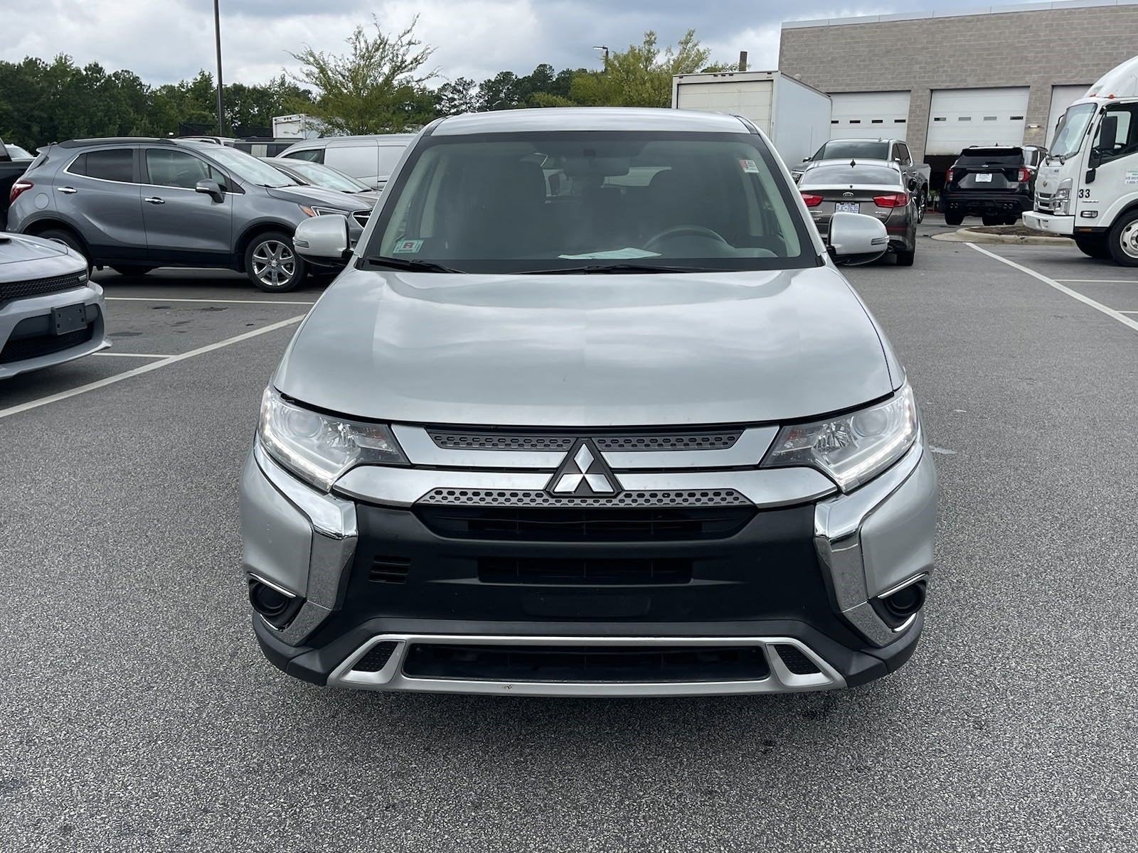 2020 Mitsubishi Outlander ES