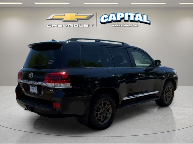 2017 Toyota Land Cruiser Base