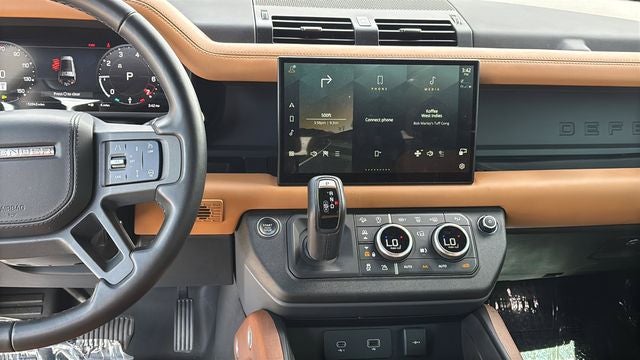 2023 Land Rover Defender 130 X-Dynamic SE