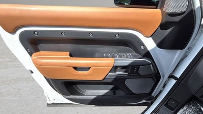 2023 Land Rover Defender 130 X-Dynamic SE