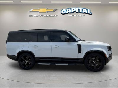 2023 Land Rover Defender 130 X-Dynamic SE
