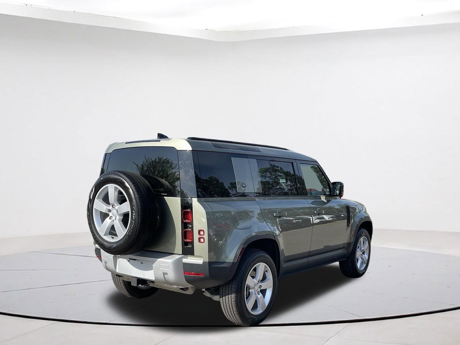 2024 Land Rover Defender S