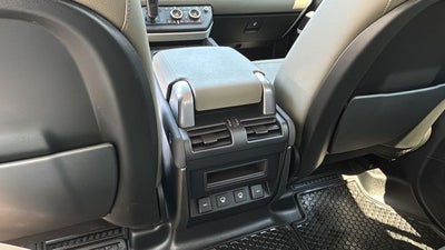 2022 Land Rover Defender 110 SE