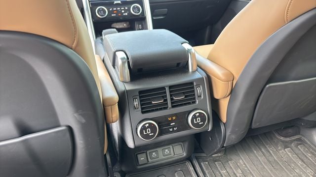 2026 Land Rover Discovery Gemini Edition