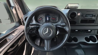 2025 Mercedes-Benz Sprinter 2500 Cargo 144 WB
