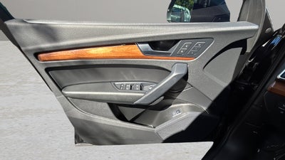 2023 Audi Q5 40 Premium quattro