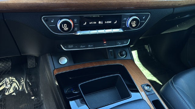 2023 Audi Q5 40 Premium quattro