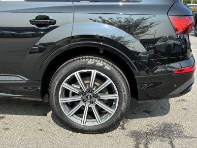 2023 Audi Q7 Premium Plus