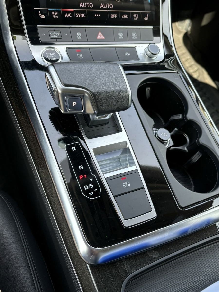 2023 Audi Q7 Premium Plus