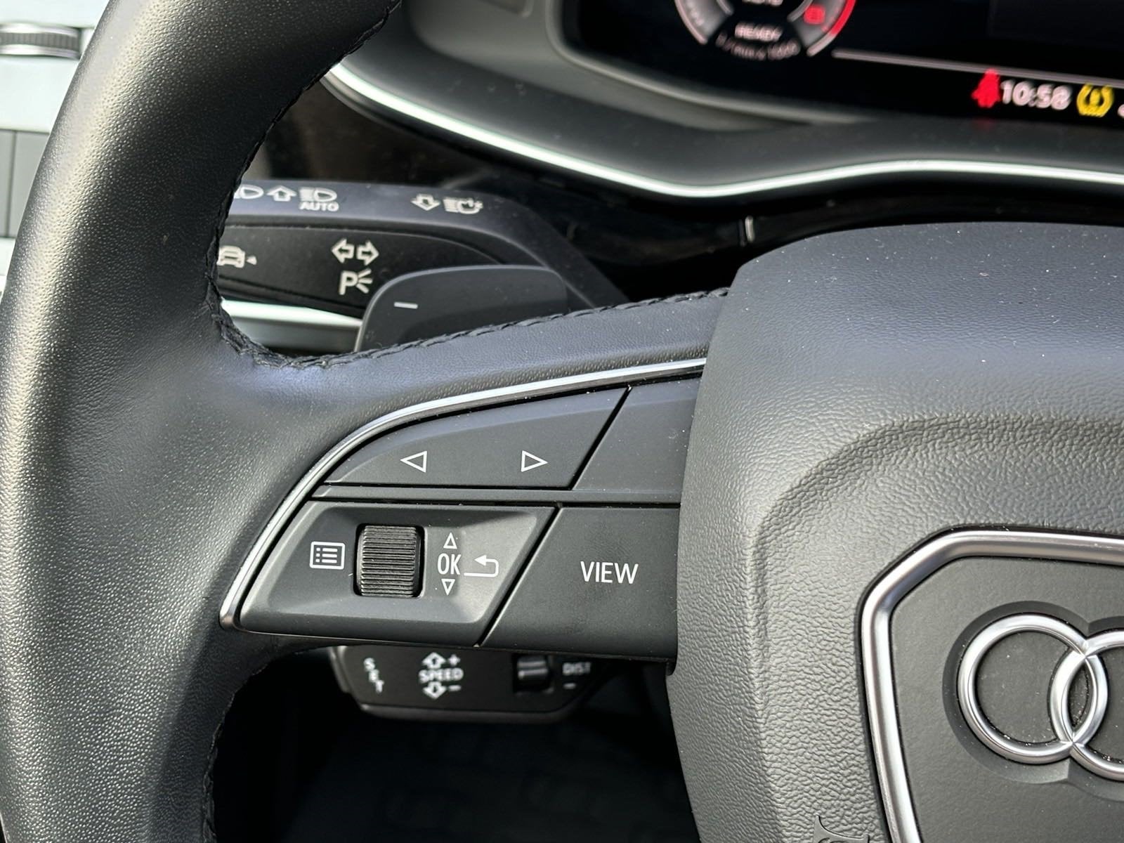 2023 Audi Q7 Premium Plus