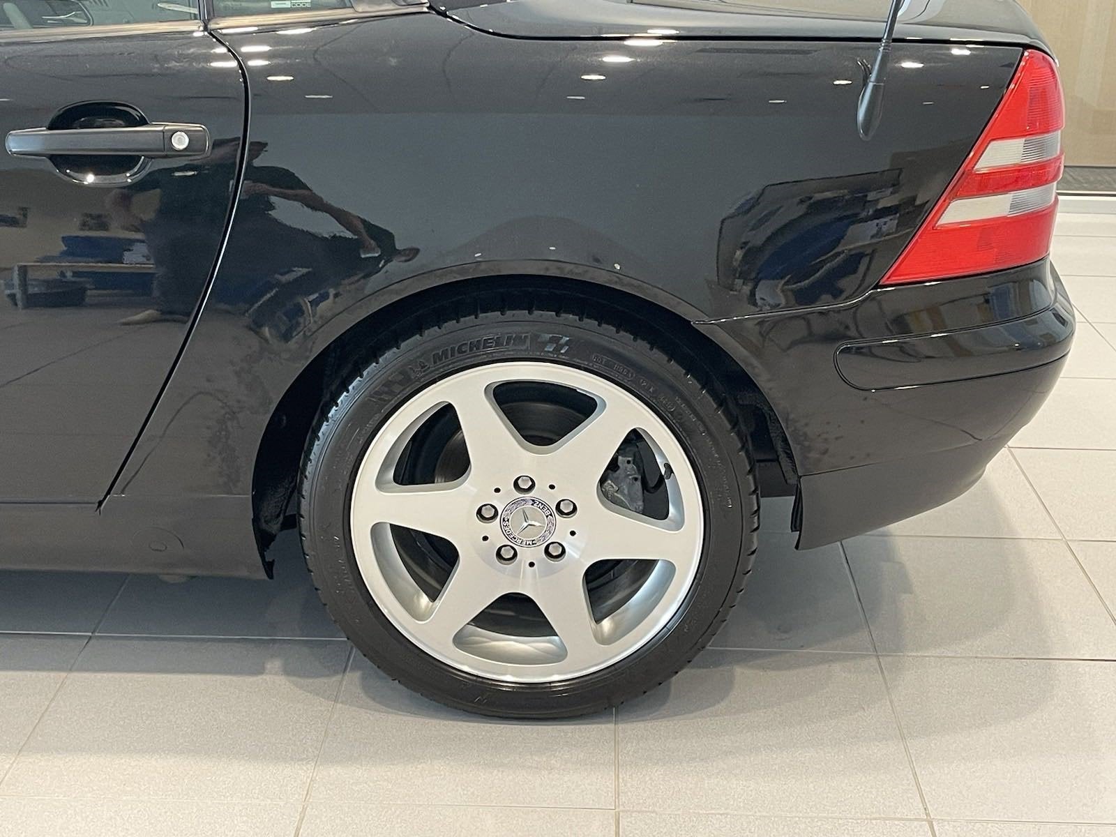 2000 Mercedes-Benz SLK Kompressor