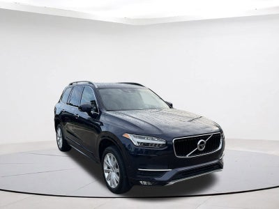 2017 Volvo XC90 Momentum