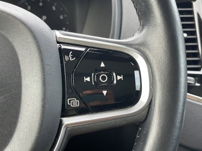 2017 Volvo XC90 Momentum