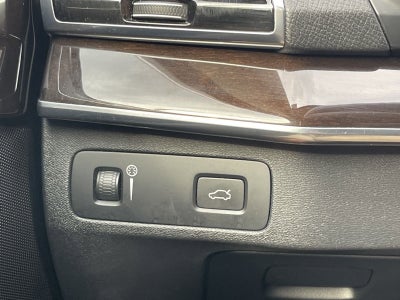 2017 Volvo XC90 Momentum