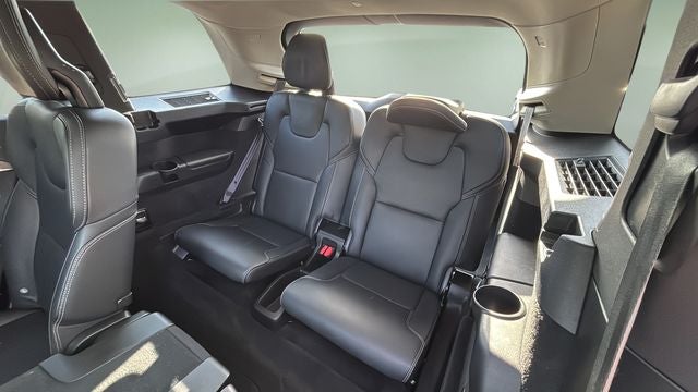2022 Volvo XC90 Recharge Plug-In Hybrid T8 Inscription 7 Passenger