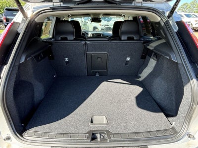 2024 Volvo XC40 B5 Core