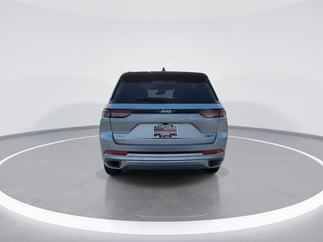 2023 Jeep Grand Cherokee Summit