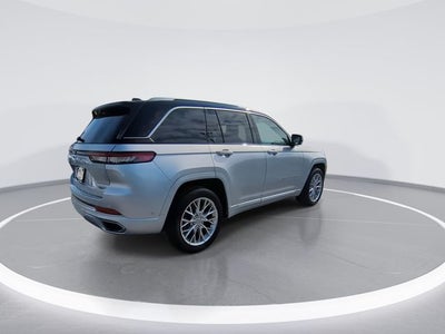 2023 Jeep Grand Cherokee Summit