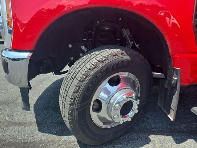 2023 Ford F-350SD Lariat DRW