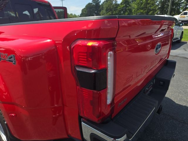 2023 Ford F-350SD Lariat DRW
