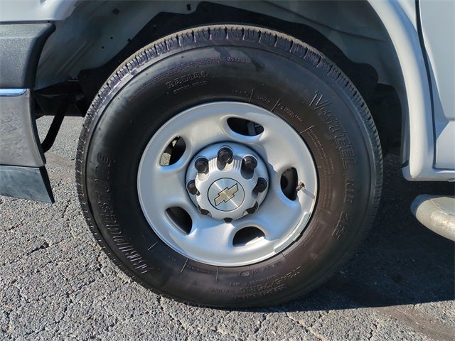 2024 Chevrolet Express 2500 Work Van Cargo