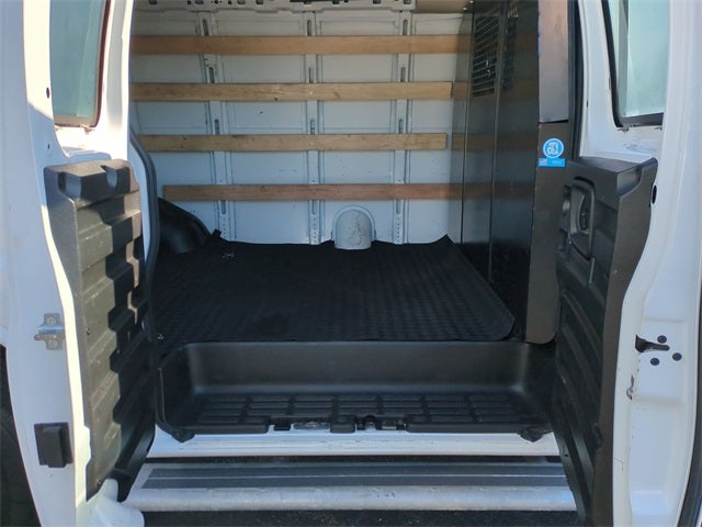 2024 Chevrolet Express 2500 Work Van Cargo