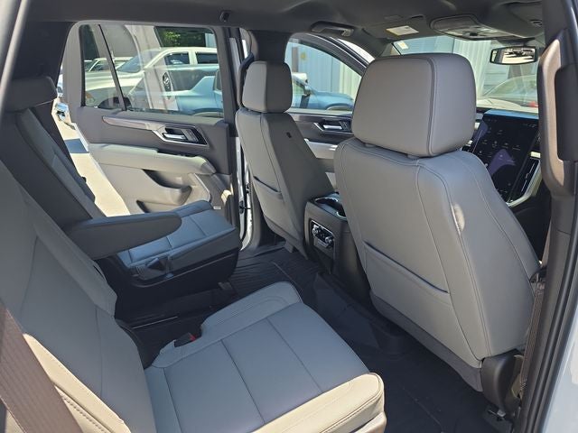 2025 GMC Yukon Elevation