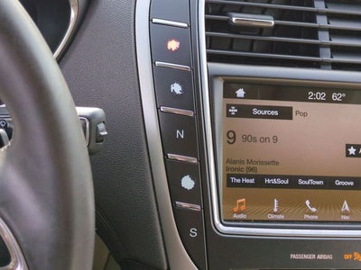 2019 Lincoln Nautilus Select