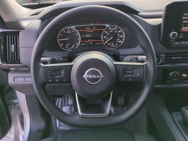 2025 Nissan Pathfinder S