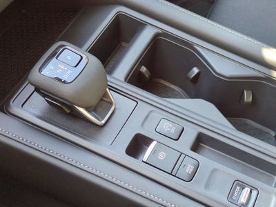 2025 Nissan Pathfinder S