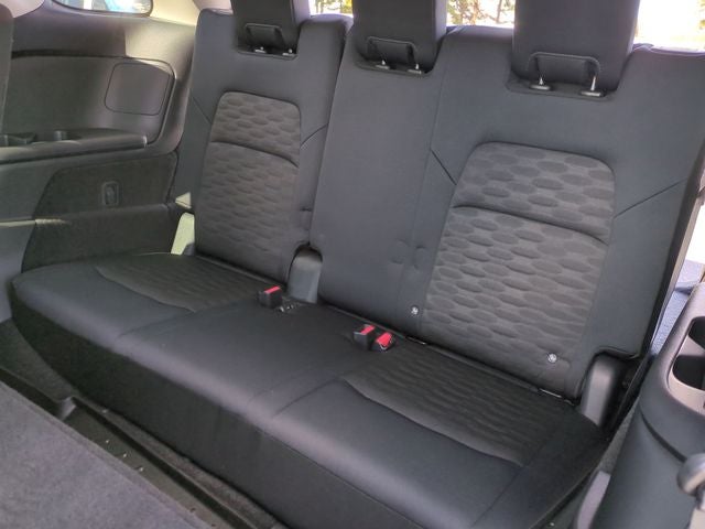 2025 Nissan Pathfinder S