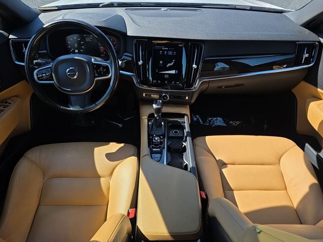 2018 Volvo S90 T5 Momentum