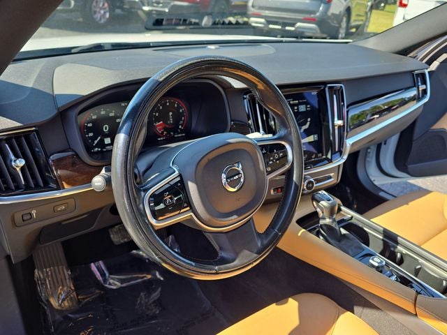 2018 Volvo S90 T5 Momentum