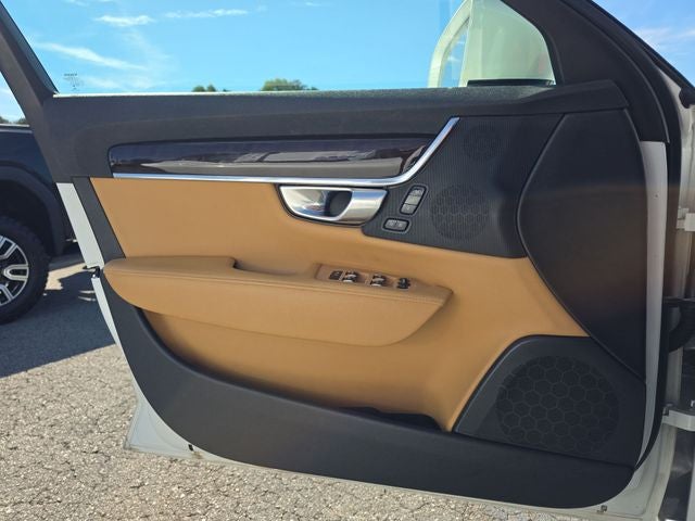 2018 Volvo S90 T5 Momentum