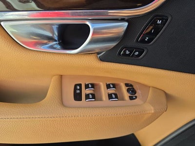 2018 Volvo S90 T5 Momentum
