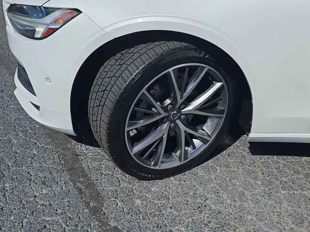 2018 Volvo S90 T5 Momentum