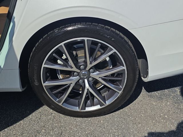 2018 Volvo S90 T5 Momentum