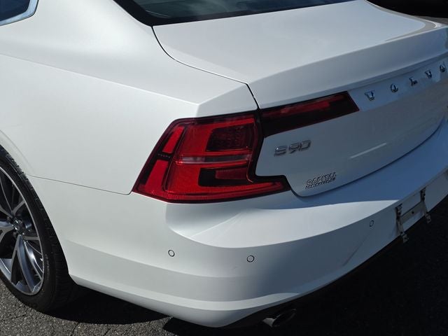 2018 Volvo S90 T5 Momentum