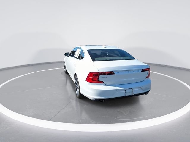 2018 Volvo S90 T5 Momentum
