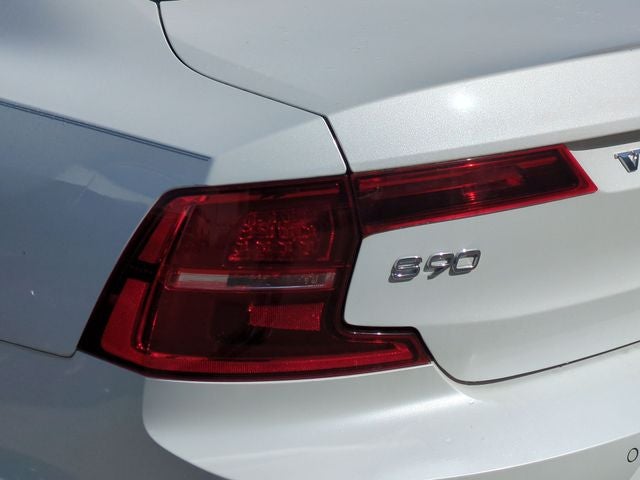 2018 Volvo S90 Hybrid T8 Inscription