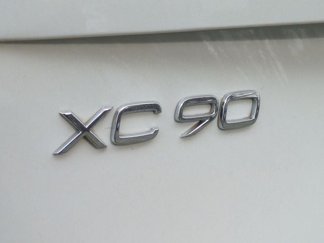 2021 Volvo XC90 T6 Momentum